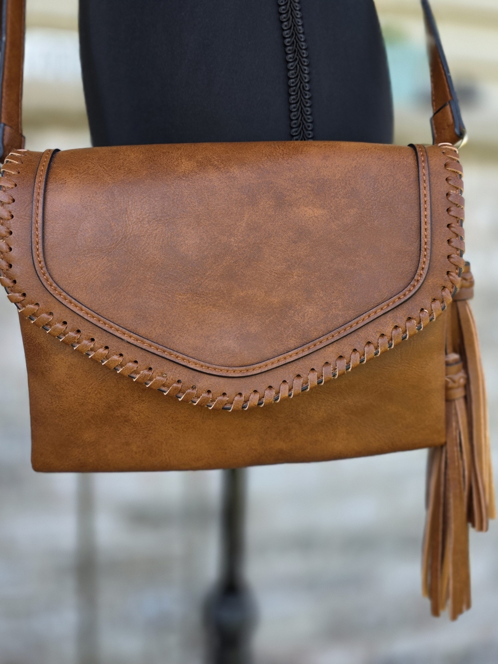 Jen & Co Brown Boho Crossbody Purse Whipstitch Tassel Vegan Leather
